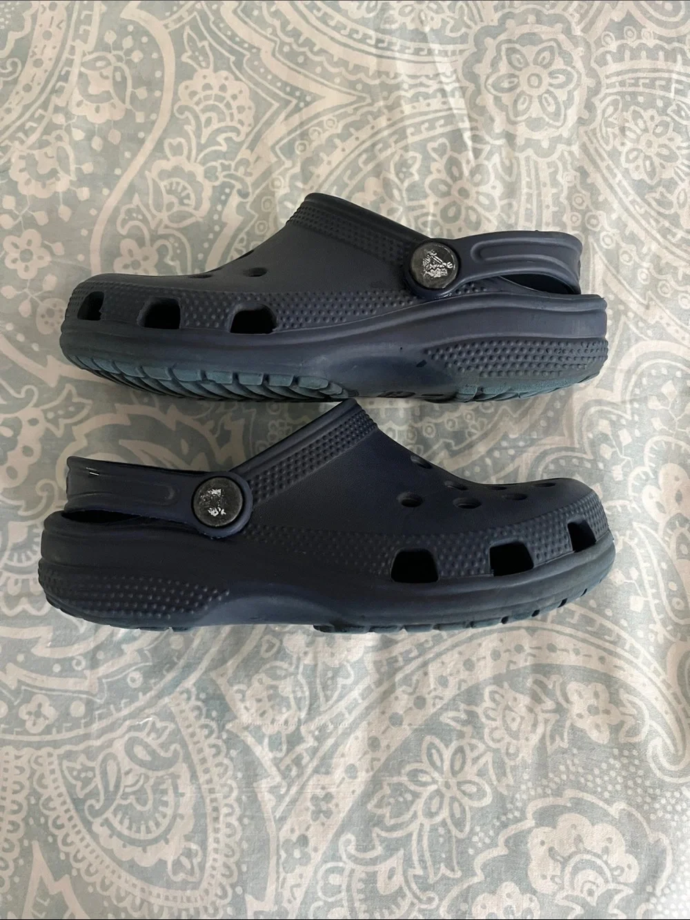 KIDS’ CLASSIC CROCS